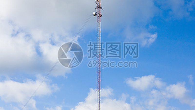 在选购全屋覆盖路由器时，性价比是关键因素。以下是一些重要的考量指标：
