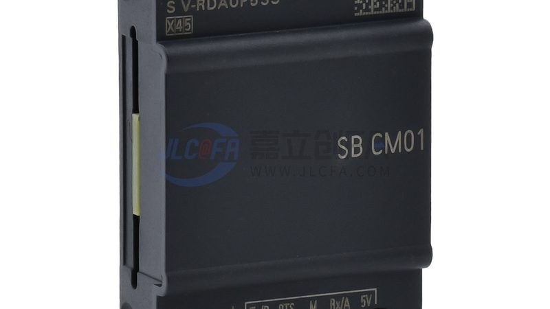 在选择百兆工业级光纤收发器时，以下技术参数需要关注：